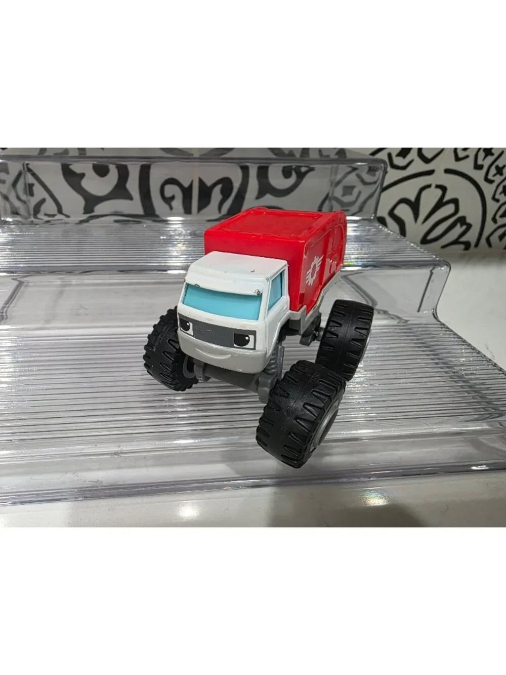 Blaze And The Monster Machines Die-Cast Debris Red & White Trash Truck Loose